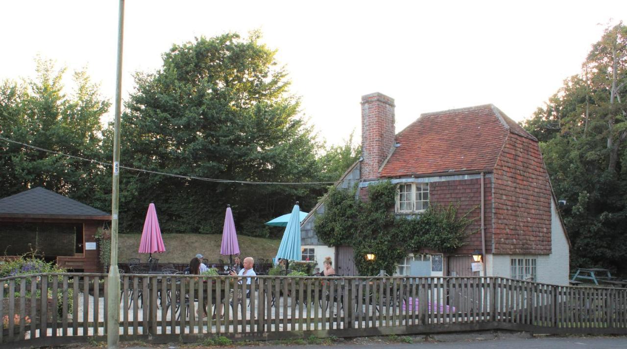 Monkey Brewhouse Hotel Lymington Exterior foto