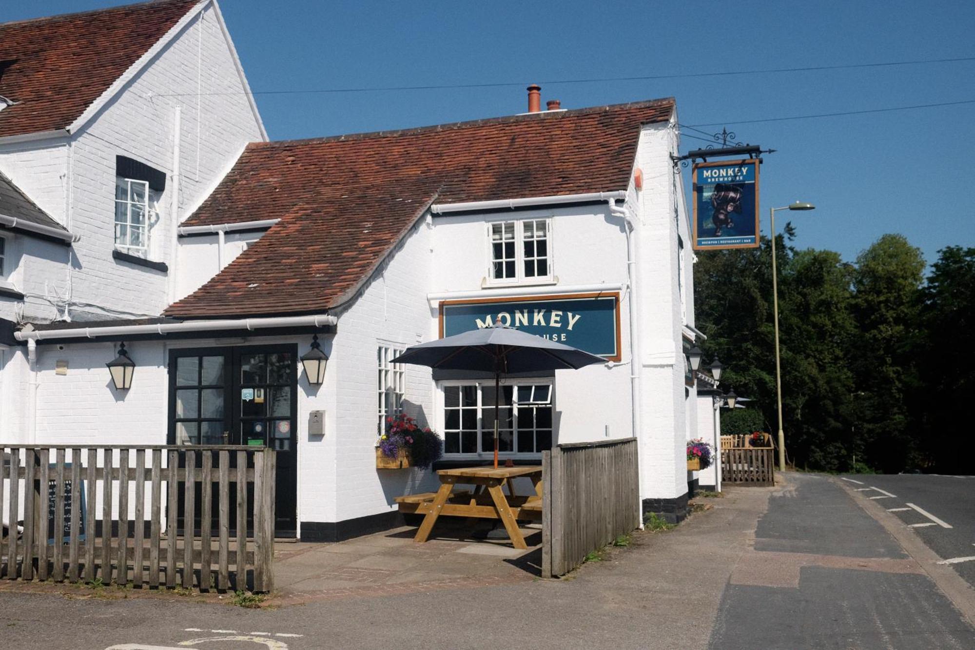 Monkey Brewhouse Hotel Lymington Exterior foto