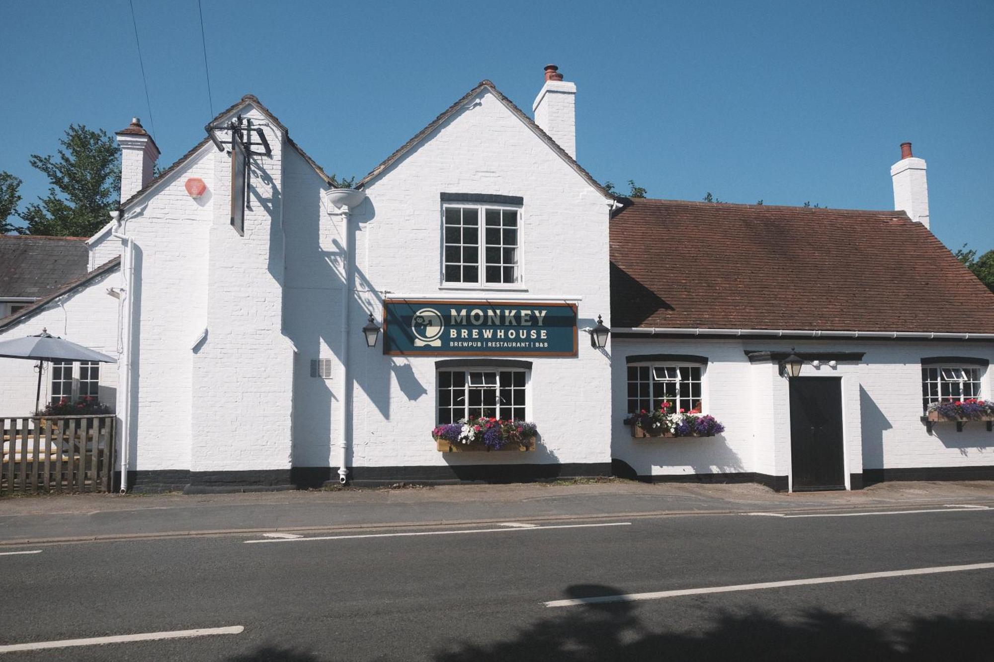 Monkey Brewhouse Hotel Lymington Exterior foto
